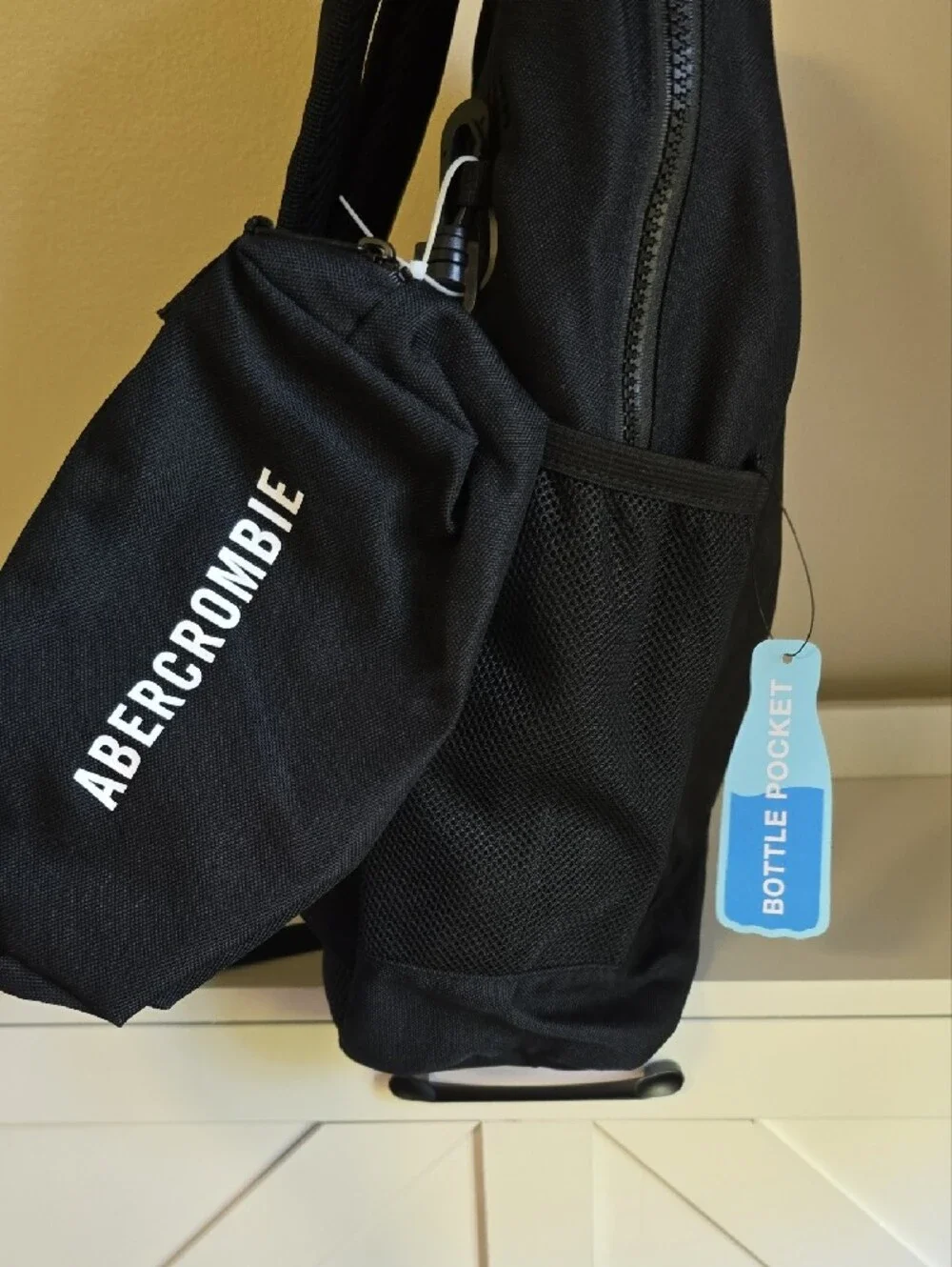 NWT Abercrombie & Fitch Black Everyday Backpack with Pencil Case-Large